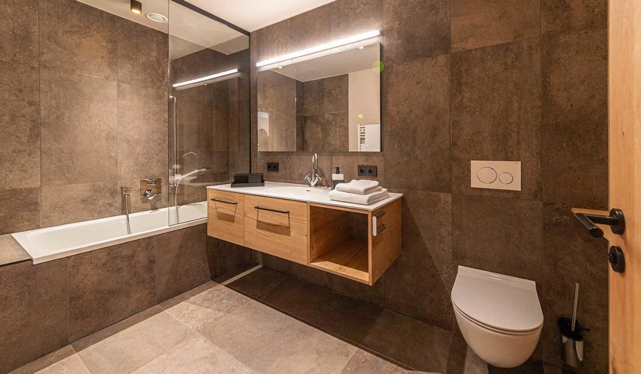 Alpinresortarlberg 1495 - Garni - Fruhstuck In Der Suite Schröcken Екстериор снимка
